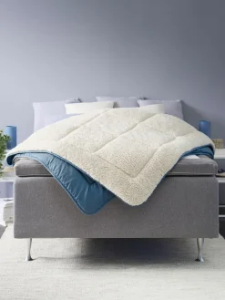 BAGNPlusCouette synthétique Sherpa 240x220 BAGN chaude-JYSK Outlet