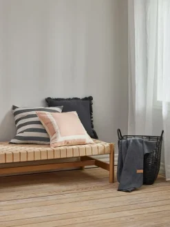 DAGLILJEPlaid polaire DAGLILJE 130x170 gris foncé-JYSK Sale