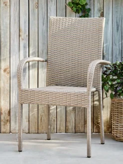 GUDHJEMChaise empilable GUDHJEM l-JYSK Best