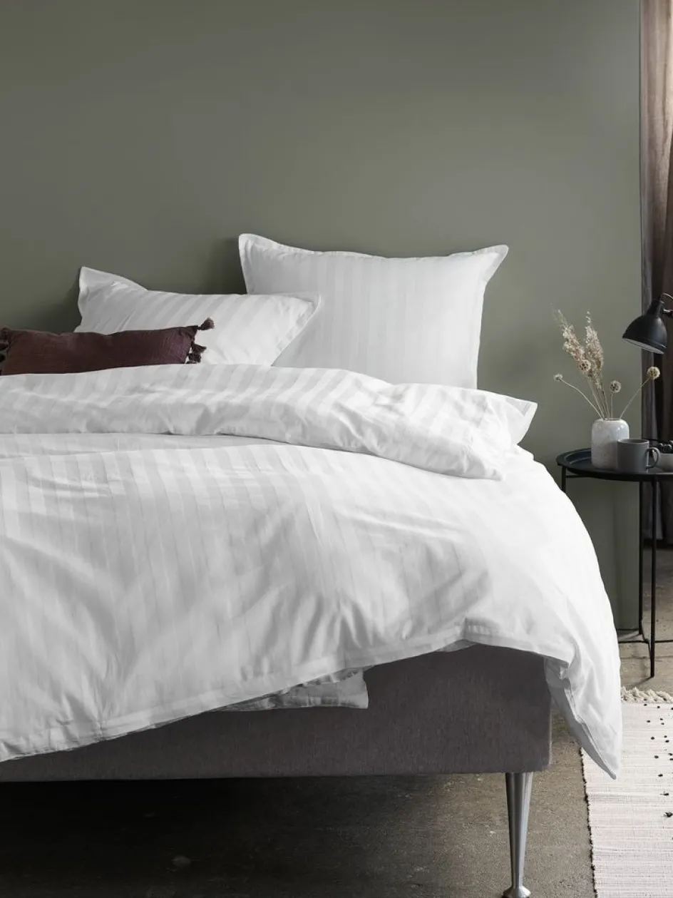 NELLGoldParure de lit Satin NELL 240x220-KRONBORG New