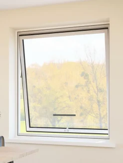 NYORDMoustiquaire NYORD 130x150 a/fermeture fenêtre assorti-JYSK Outlet